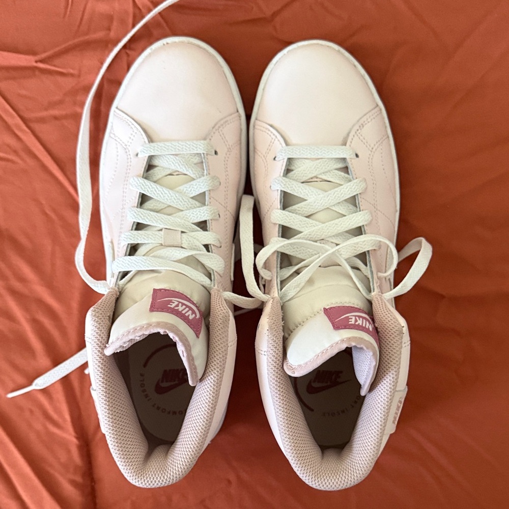 Nike Women's White and Pink Sneakers